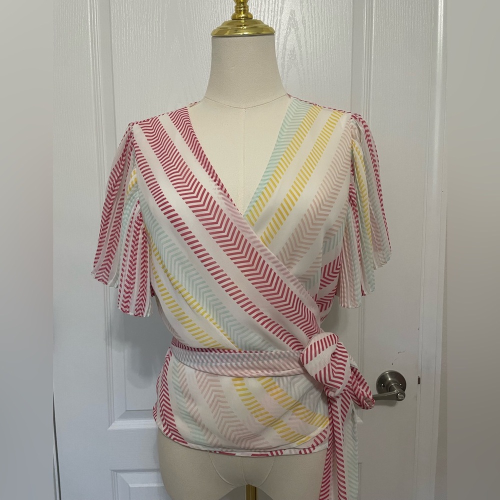 NY&Co.  Pink and Yellow Wrap Blouse Short Sleeve
